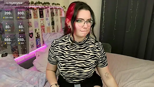 Snapshot of ss-katekisa-ss chatting on February 26, 2025, 2:27 pm ss-katekisa-ss online show from February 26, 2025, 2:27 pm