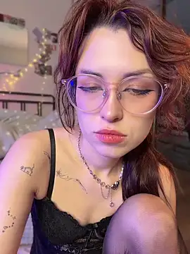 Snapshot of Evangeline_Lawrence_ chatting on May 15, 2026, 11:30 am Evangeline Lawrence online show from May 15, 2026, 11:30 am