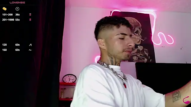 JuanCamiilo 66 online show from September 23, 2025, 3:02 am