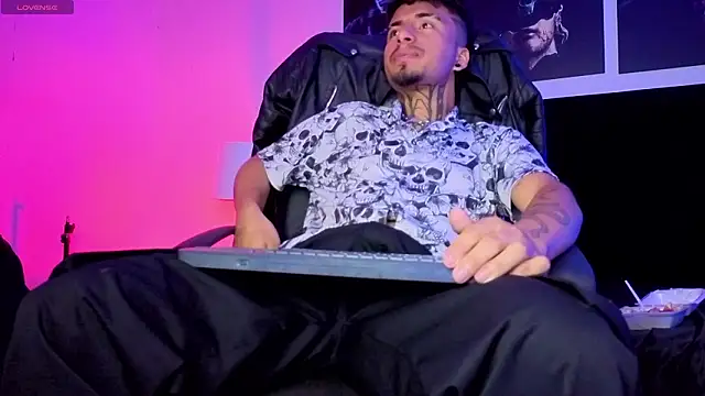 JuanCamiilo 66 online show from March 21, 2026, 2:35 am