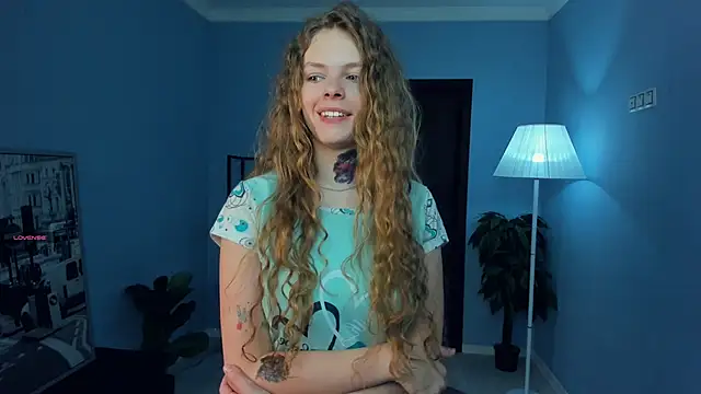 RayaNenlia online show from February 18, 2026, 5:05 am