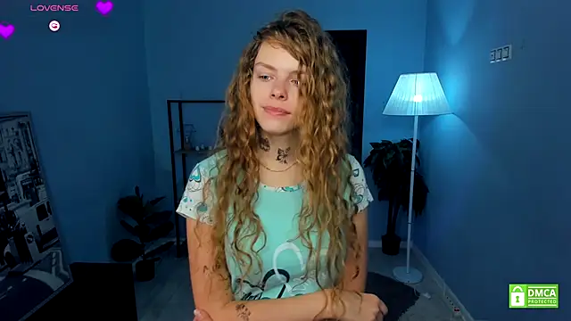 Snapshot of RayaNenlia chatting on November 6, 2025, 5:11 am RayaNenlia online show from November 6, 2025, 5:11 am