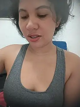 Snapshot of Yara0k chatting on June 2, 2026, 7:08 am Yara0k online show from June 2, 2026, 7:08 am