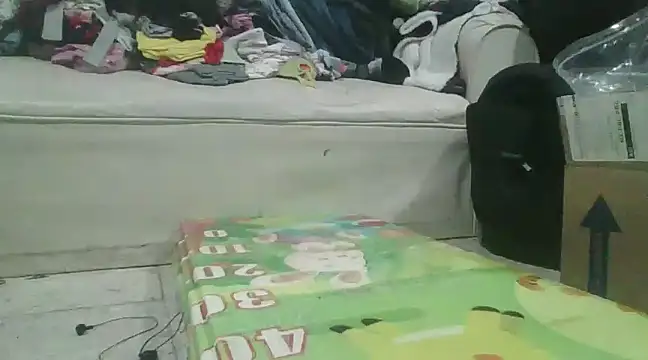 angeljz4 online show from February 4, 2025, 4:37 am