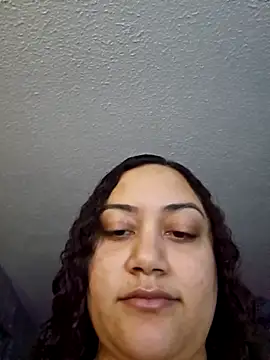 honeeyyy pot online show from October 5, 2025, 5:09 am