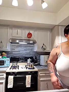 honeeyyy pot online show from February 11, 2026, 7:41 am