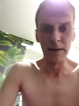 Snapshot of Mrleitenant chatting on March 11, 2026, 2:27 am Mrleitenant online show from March 11, 2026, 2:27 am