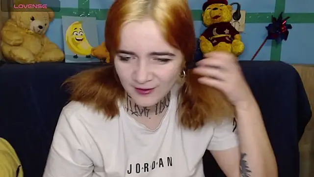 Snapshot of Yours_good_mood chatting on March 8, 2025, 3:28 am Yours good mood online show from March 8, 2025, 3:28 am