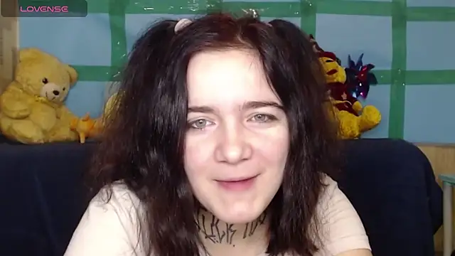 Snapshot of Yours_good_mood chatting on February 1, 2025, 6:43 am Yours good mood online show from February 1, 2025, 6:43 am