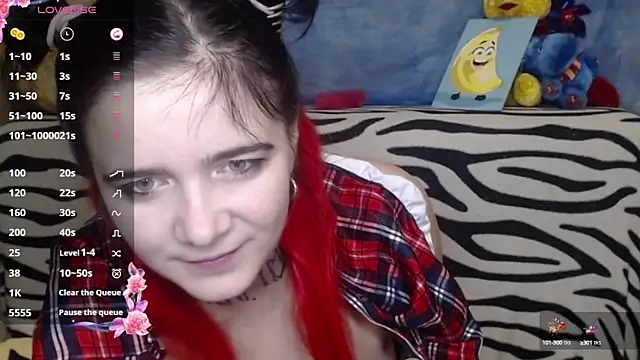 Snapshot of Yours_good_mood chatting on December 15, 2024, 7:13 am Yours good mood online show from December 15, 2024, 7:13 am