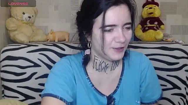 Snapshot of Yours_good_mood chatting on December 2, 2024, 12:02 pm Yours good mood online show from December 2, 2024, 12:02 pm