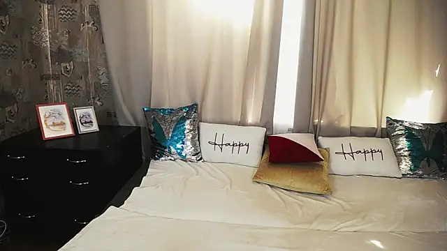 Unusual G online show from September 17, 2025, 5:20 am