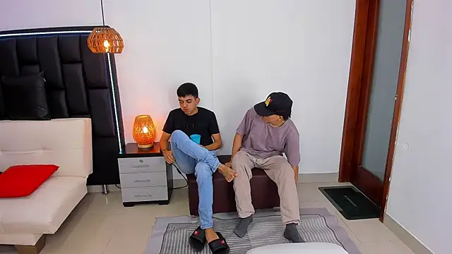 Snapshot of Crazy_nigth01 chatting on November 23, 2025, 1:15 am Crazy nigth01 online show from November 23, 2025, 1:15 am