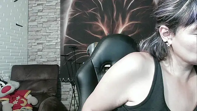 Snapshot of charlotedoll chatting on September 13, 2025, 6:35 am charlotedoll online show from September 13, 2025, 6:35 am