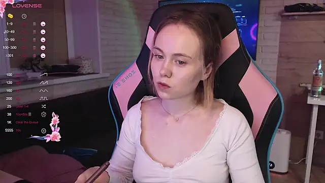 lucy mirror online show from December 2, 2025, 8:54 pm