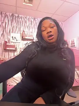 CharismaaBanx online show from November 20, 2025, 4:57 am