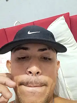 Menezes2105 online show from March 12, 2026, 9:30 pm