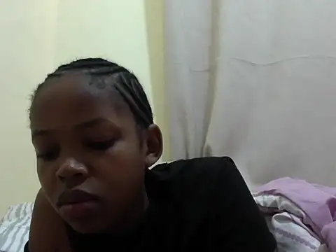 Snapshot of queen-sasha chatting on May 10, 2026, 7:34 am queen-sasha online show from May 10, 2026, 7:34 am