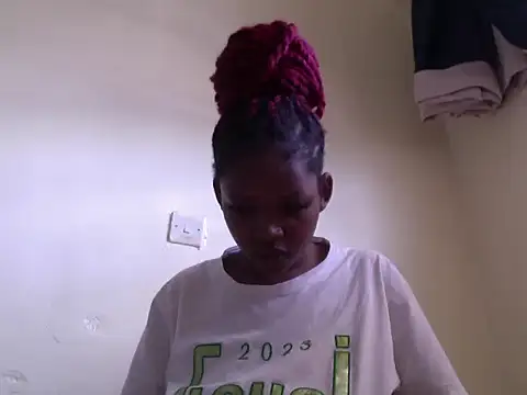 Snapshot of queen-sasha chatting on April 22, 2026, 9:05 am queen-sasha online show from April 22, 2026, 9:05 am