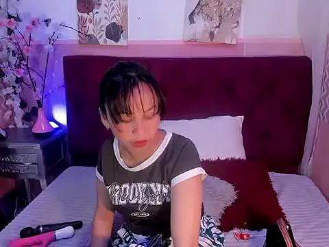 Snapshot of candysmitxxx chatting on December 15, 2025, 6:47 pm candysmitxxx online show from December 15, 2025, 6:47 pm