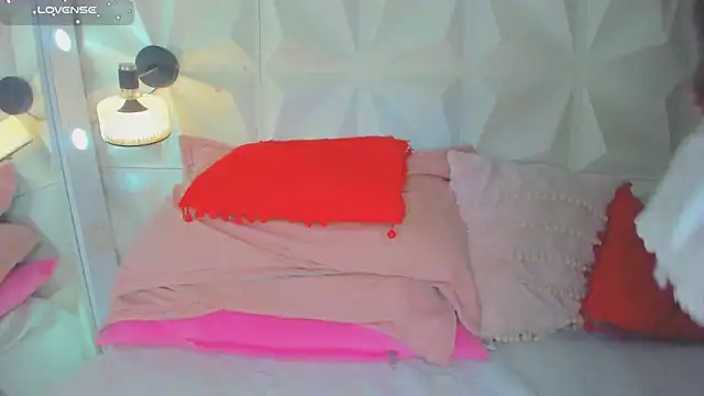 cute latinaxxx online show from May 17, 2026, 1:38 am