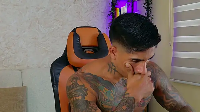 AdanReilly online show from March 12, 2025, 9:13 pm