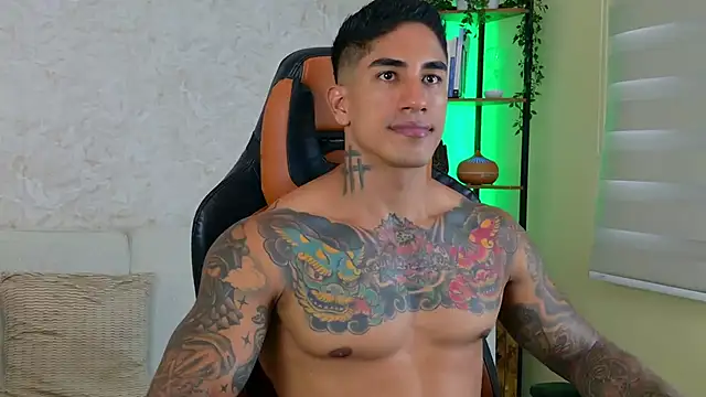 AdanReilly online show from February 7, 2025, 9:48 pm