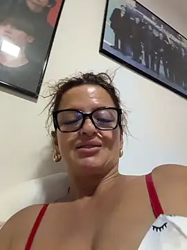 Snapshot of CioniWeiss chatting on March 11, 2026, 2:49 am CioniWeiss online show from March 11, 2026, 2:49 am