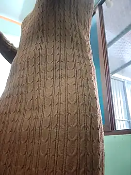 zizi public online show from February 26, 2025, 3:25 am