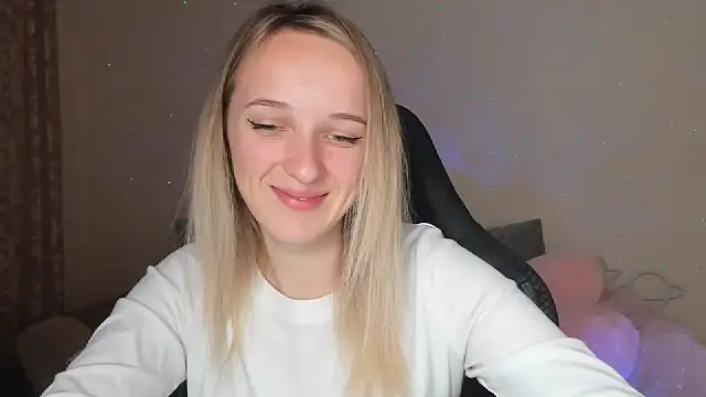 Snapshot of RouseReed chatting on September 26, 2025, 11:50 am RouseReed online show from September 26, 2025, 11:50 am