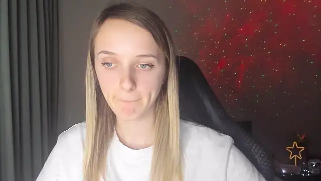 Snapshot of RouseReed chatting on March 20, 2025, 6:20 pm RouseReed online show from March 20, 2025, 6:20 pm