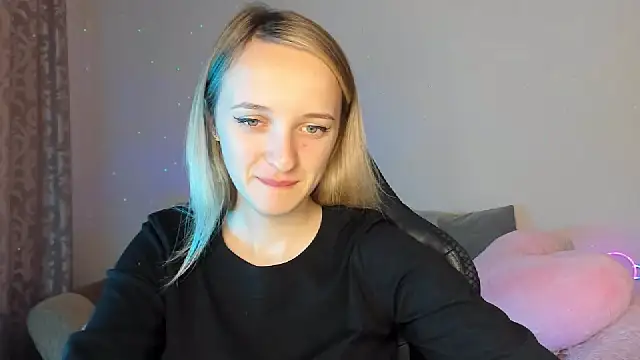 Snapshot of RouseReed chatting on September 29, 2025, 6:31 am RouseReed online show from September 29, 2025, 6:31 am