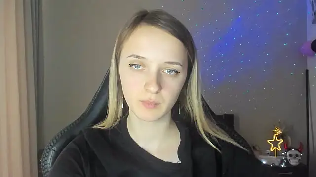 Snapshot of RouseReed chatting on March 17, 2025, 10:27 am RouseReed online show from March 17, 2025, 10:27 am