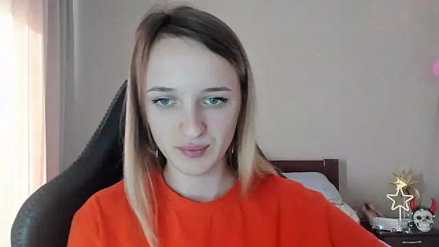 Snapshot of RouseReed chatting on March 18, 2025, 1:23 pm RouseReed online show from March 18, 2025, 1:23 pm