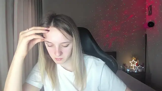 Snapshot of RouseReed chatting on March 15, 2025, 7:20 am RouseReed online show from March 15, 2025, 7:20 am