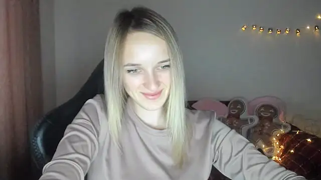 Snapshot of RouseReed chatting on November 28, 2025, 1:00 pm RouseReed online show from November 28, 2025, 1:00 pm