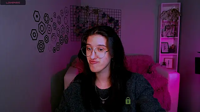 Snapshot of scarlet_mooore chatting on November 11, 2025, 9:20 pm scarlet mooore online show from November 11, 2025, 9:20 pm