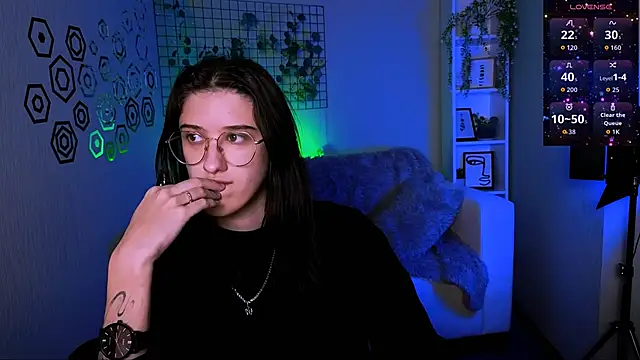 Snapshot of scarlet_mooore chatting on October 19, 2025, 12:13 am scarlet mooore online show from October 19, 2025, 12:13 am