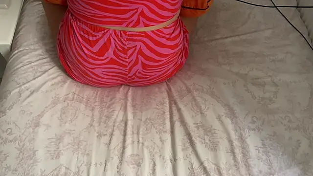 Snapshot of Ceyceys chatting on November 7, 2025, 10:20 am Ceyceys online show from November 7, 2025, 10:20 am