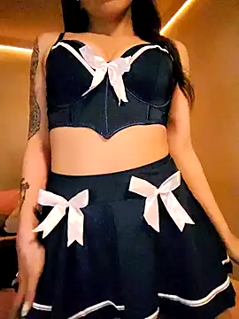 Snapshot of Paudelatorre chatting on October 27, 2025, 11:27 pm Paudelatorre online show from October 27, 2025, 11:27 pm