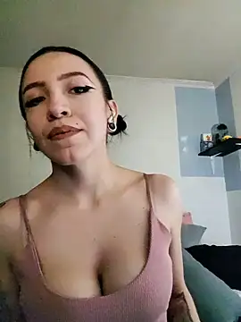 Paudelatorre online show from July 5, 2026, 10:27 pm