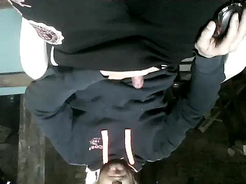 Snapshot of vadszex31 chatting on April 9, 2026, 1:39 pm vadszex31 online show from April 9, 2026, 1:39 pm