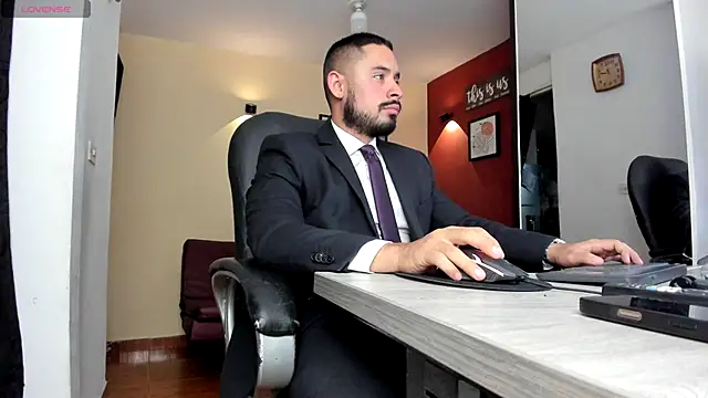 Snapshot of thesexlawyer1 chatting on May 4, 2026, 4:05 am thesexlawyer1 online show from May 4, 2026, 4:05 am