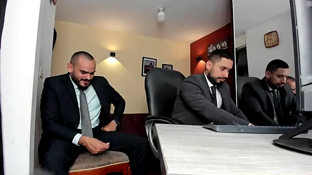 Snapshot of thesexlawyer1 chatting on June 5, 2026, 4:28 am thesexlawyer1 online show from June 5, 2026, 4:28 am