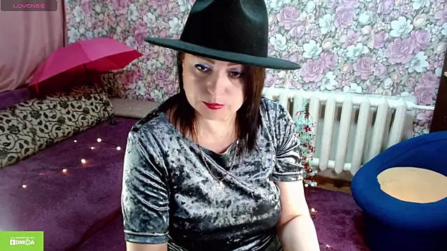 Julia-ru online show from November 25, 2025, 8:53 pm