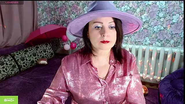 Julia-ru online show from April 11, 2026, 9:29 pm