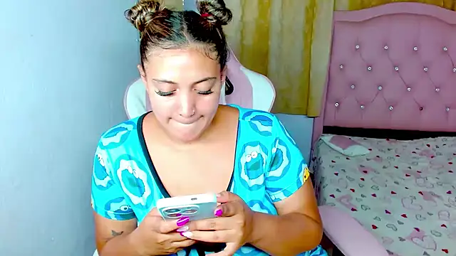 Snapshot of melody-tarly chatting on May 28, 2026, 12:29 am melody-tarly online show from May 28, 2026, 12:29 am
