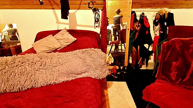 Hot Colettte online show from March 27, 2026, 5:47 pm