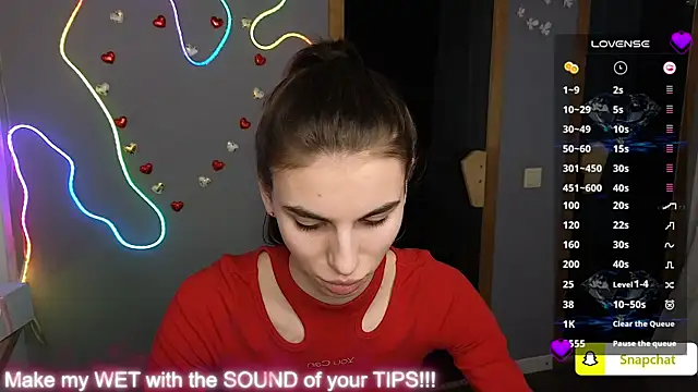 Snapshot of EmmyGreans chatting on February 10, 2025, 1:01 pm EmmyGreans online show from February 10, 2025, 1:01 pm