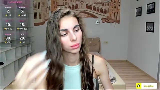 Snapshot of EmmyGreans chatting on October 9, 2025, 12:06 pm EmmyGreans online show from October 9, 2025, 12:06 pm